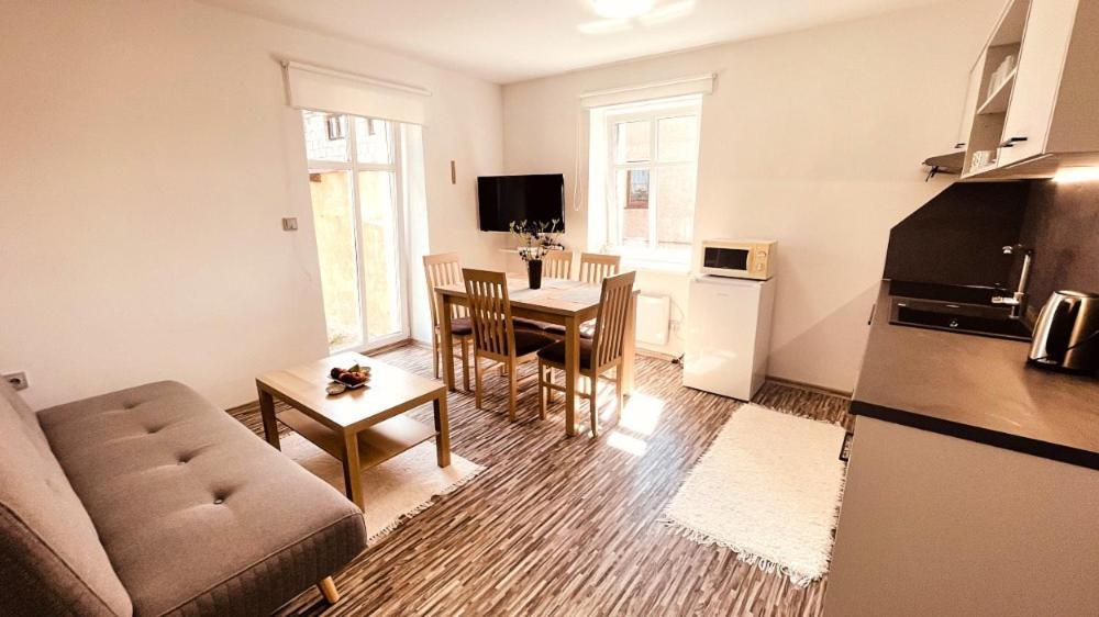 Apartmany Hvezdecka Broumov Zewnętrze zdjęcie