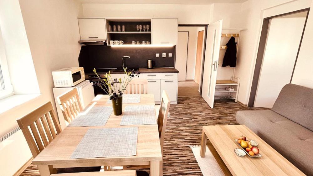 Apartmany Hvezdecka Broumov Zewnętrze zdjęcie